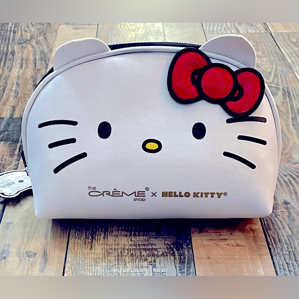 NWT The Creme Shop X Hello Kitty Makeup Pouch